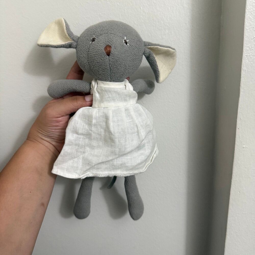 2010 Hazel Village Grey Mouse Handmade Retired HTF